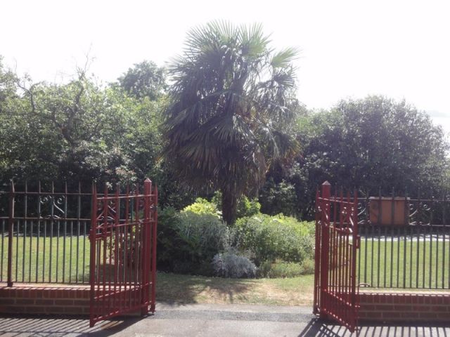broomfield park and conservatory gates